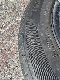 Plechové disky na škoda R14 skoro nové letním pneu - 6