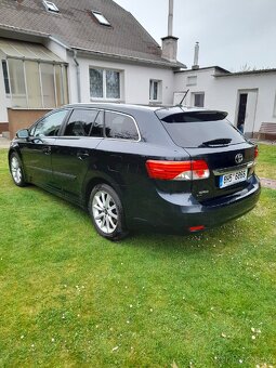 Toyota avensis 2.0d4 - 6