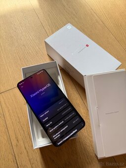Xiaomi 15 12/256GB černý - 6