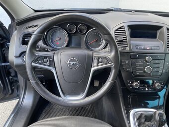 Opel Insignia 2.0 CDTi , 118 kW nafta, 2011 - 6