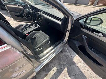 Vw Passat 2.0Tdi 140kw Highline 4x4 Koupeno ČR 1 majitel DSG - 6