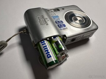 Nikon Coolpix L6 - 6