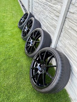 Revo kola RF020 Gloss Black 5x112 ET45 - 6