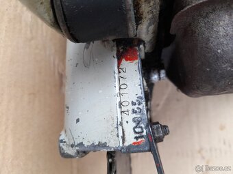 Historická motorová pila Stihl Contra - 6