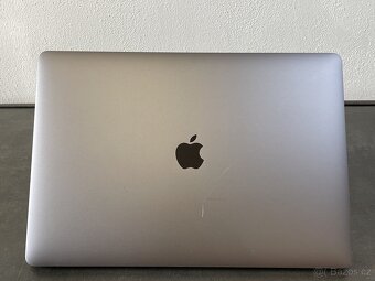 MacBook Pro 15" 2016 i7 / 256GB / 16GB - 6