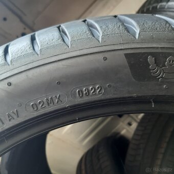 235/40/19 Michelin 2ks 7mm - 6