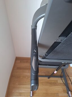 Běžecký pás INSPORTline Sangar - 6