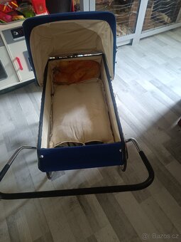 Retro kočárek pro panenky - 6