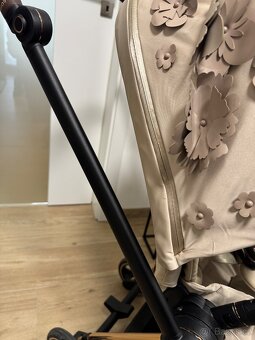 Cybex Mios Beige Flowers Platinum - 6
