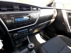 1. Majitel Toyota Auris 1,3 VVTi 73kW HATCHBACK 2013 - 6