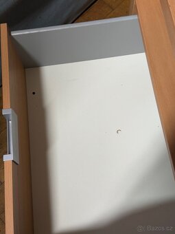 Tv stolek na kolečkách se 2 šuplíky - 6
