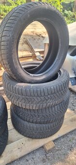 225/50/17 Pirelli M+S sada 2000kc - 6