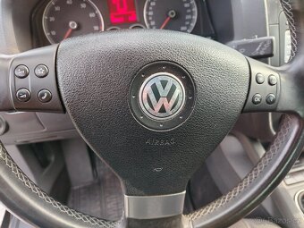 Prodám Volkswagen Golf 5 v pěkném stavu - 6