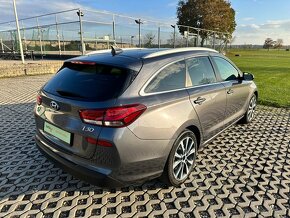 Hyundai i30 combi, 1.6 CRDI, 100 kW, Premium, aut, DPH - 6