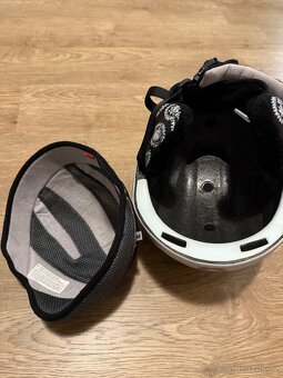 Lyžařská helma Pro-Tec, vel M - 6