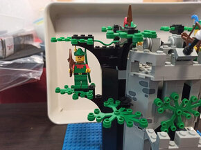 LEGO Castle 6077 Forestmen's River Fortress - 6