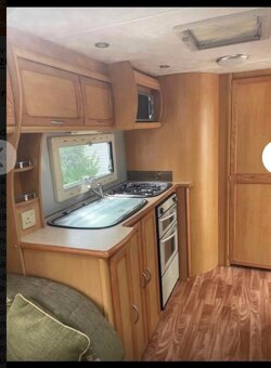 Karavan Pentara 21 rv. 2005 - 6