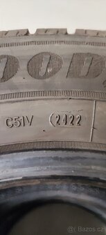 225/65/16C Goodyear Efficient Grip Cargo2, DOT 2422. 7.0 mm. - 6