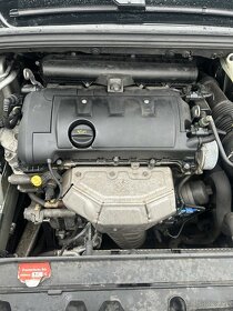 Prodám veškeré náhradní díly Peugeot 308 kombi 1.6 VTI - 6