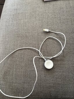 Prodám Apple Watch Series 10 - 6