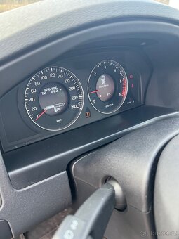 Volvo XC70 D5 136kw - 6
