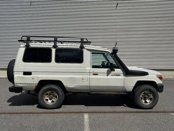 Toyota Land Cruiser HZJ 78, 4200 diesel/96 kw, 4x4 - 6
