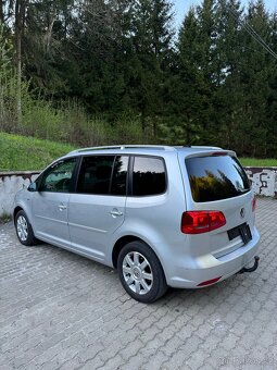 Volkswagen Touran 1.6 TDI 77kw Life, Light & Park Assist - 6