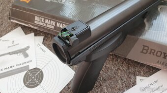 Vzduchová pistole Browning Buck Mark Magnum 4.5mm - 6