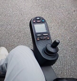 Elektrický invalidní vozík PUMA 20 - 6