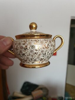 Starožitné sklo a porcelánu - 6