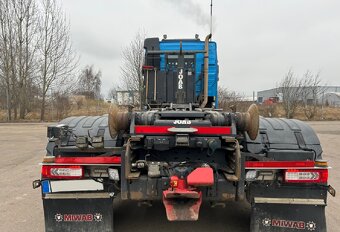 Volvo FH16 750 8x4 nosič kontejneru - 6