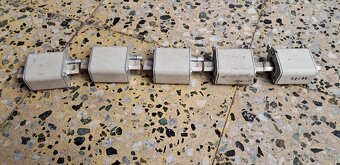 Pojistky 80V 250A - 6