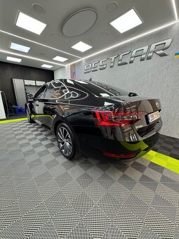 Škoda Superb Laurin & Klement 2.0 TDI (140 kW)4x4. - 6