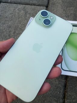 iPhone 15 128Gb v hezkém stavu, zelený - 6