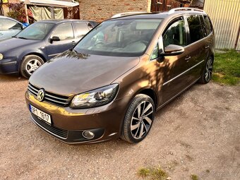 Volkswagen Touran 2.0 TDI 103 kW Highline – 7 míst - 6
