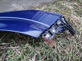 Opel Astra H pravý přední blatník - 6