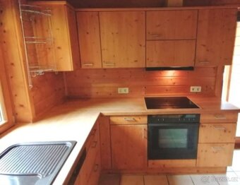 Borovicová linka do U včetně spotřebičů, 5042 - 6