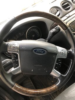 Ford galaxy - 6
