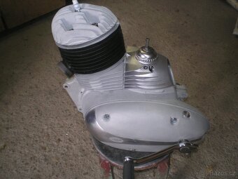 Motor JAWA  250 - 6