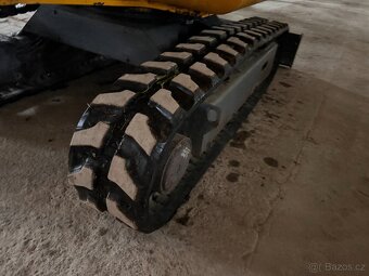 Minibagr Komatsu PC27 3x lzice - 6