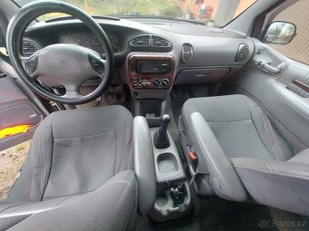 Chrysler Voyager Diesel 2002 - 6