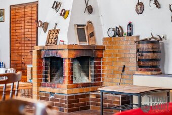 Prodej obrovské chalupy, bývalá podniková rekreačka - Desná - 6