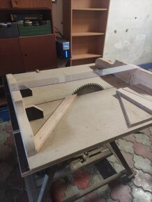 Pila se zkracovacom vozíkem - 6