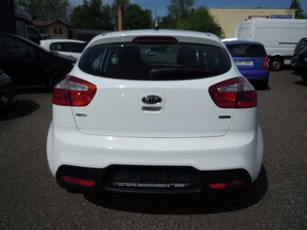 Kia Rio 1.4CRDi 66kw(90hp) r.v.8/2012 - 6