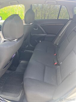 Toyota Avensis - 6