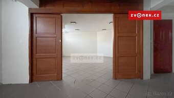 Pronájem komerčního prostoru bývalé restaurace 239 m², Zl... - 6