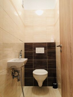 Pronájem bytu 2+KK s terasou + 2x parkovací místo - 6