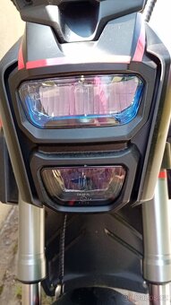ELEKTRO MOTOCYKL HECHT STRATIS březen 2024 - 6