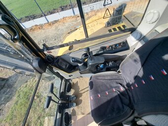 Pásové rypadlo Volvo ECR88D - 6