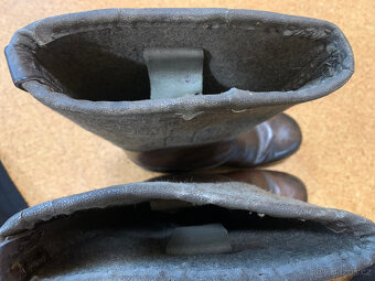 Flokovane stare vojenske zimni kozene boty nemecke WH,SS - 6